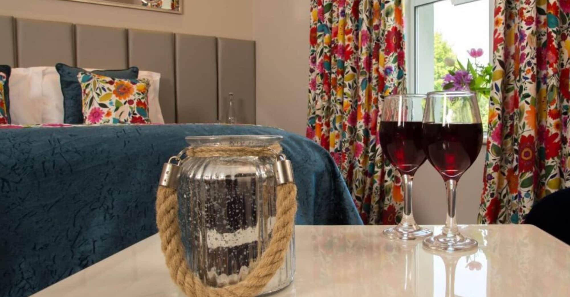 Cork'S Vienna Woods Hotel & Villas Экстерьер фото