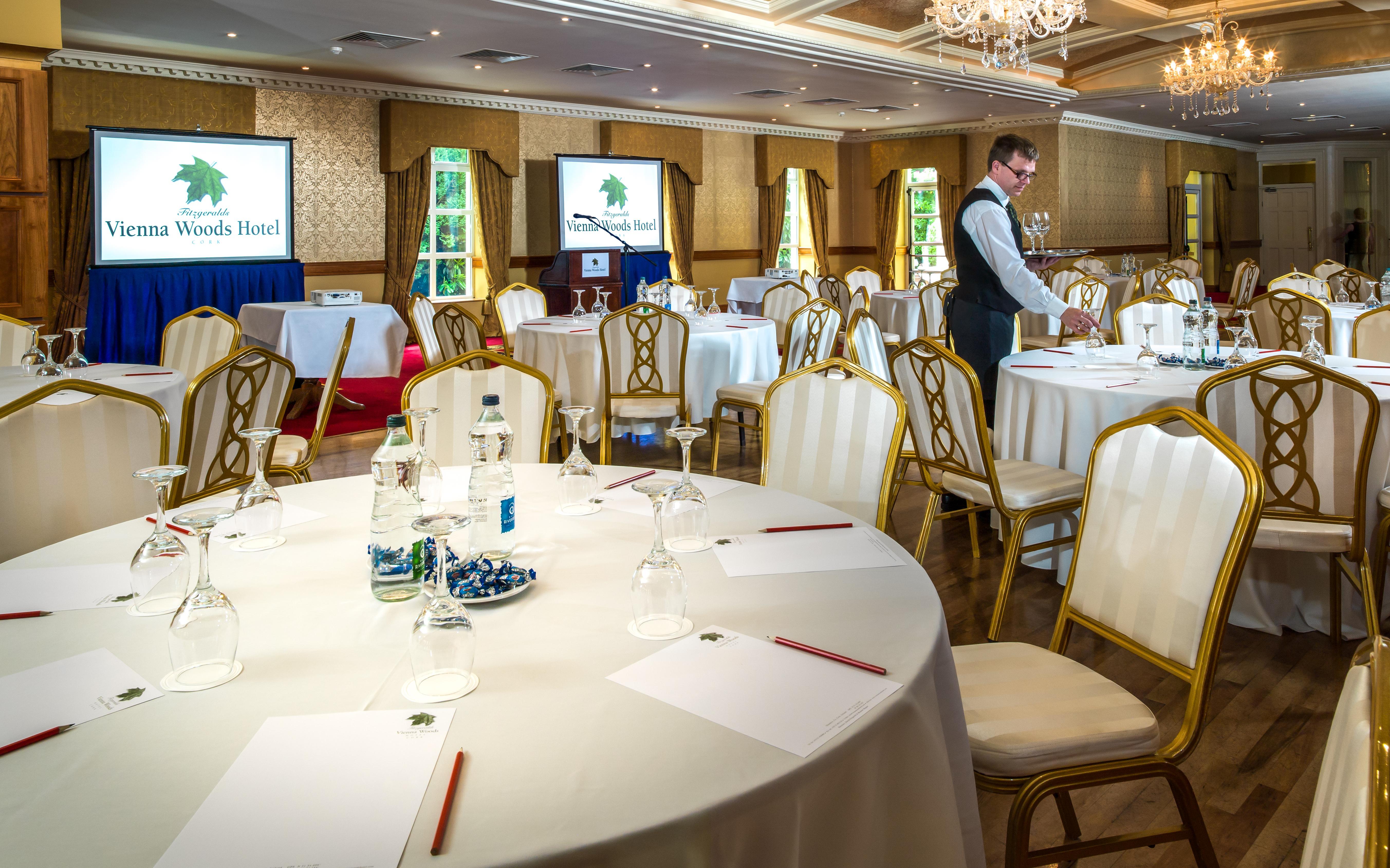Cork'S Vienna Woods Hotel & Villas Экстерьер фото