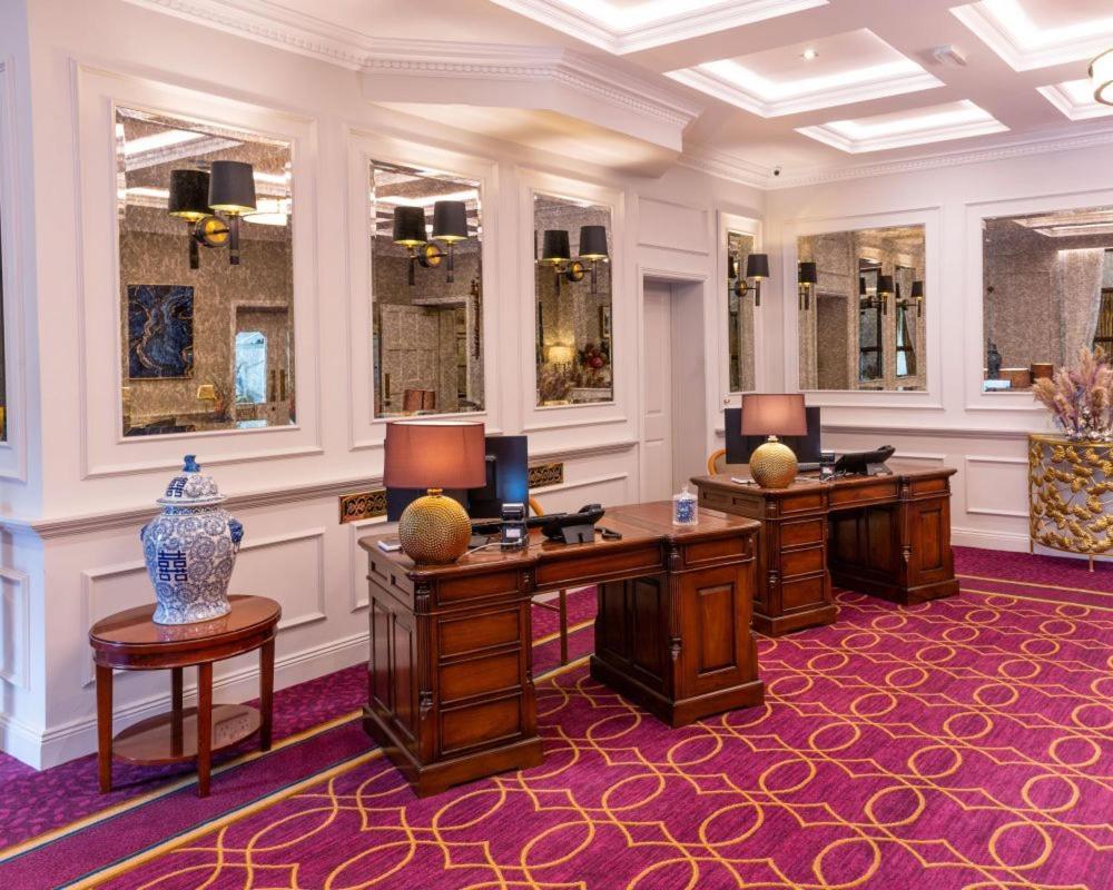 Cork'S Vienna Woods Hotel & Villas Экстерьер фото